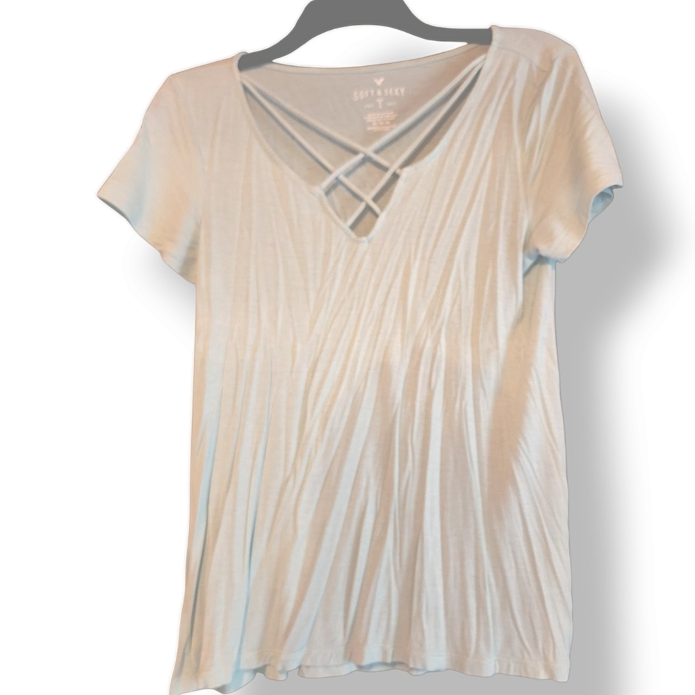American Eagle Soft & Sexy T-Shirt in Mint w/ Front Criss-Cross Cut-Out